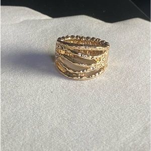 Paparazzi Gold Stretch Band Ring